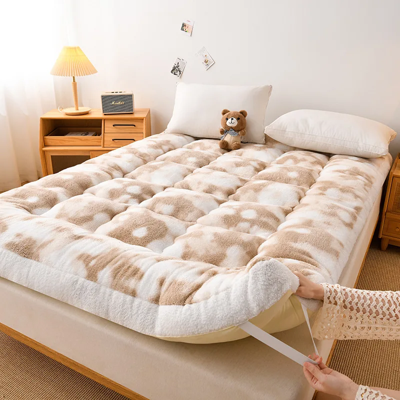 

Устойчивый и долговечный матрас из овечьей шерсти для осени и зимы, новый, трехмерный, утолщенный, теплый, для дома, односпальный и двуспальный.