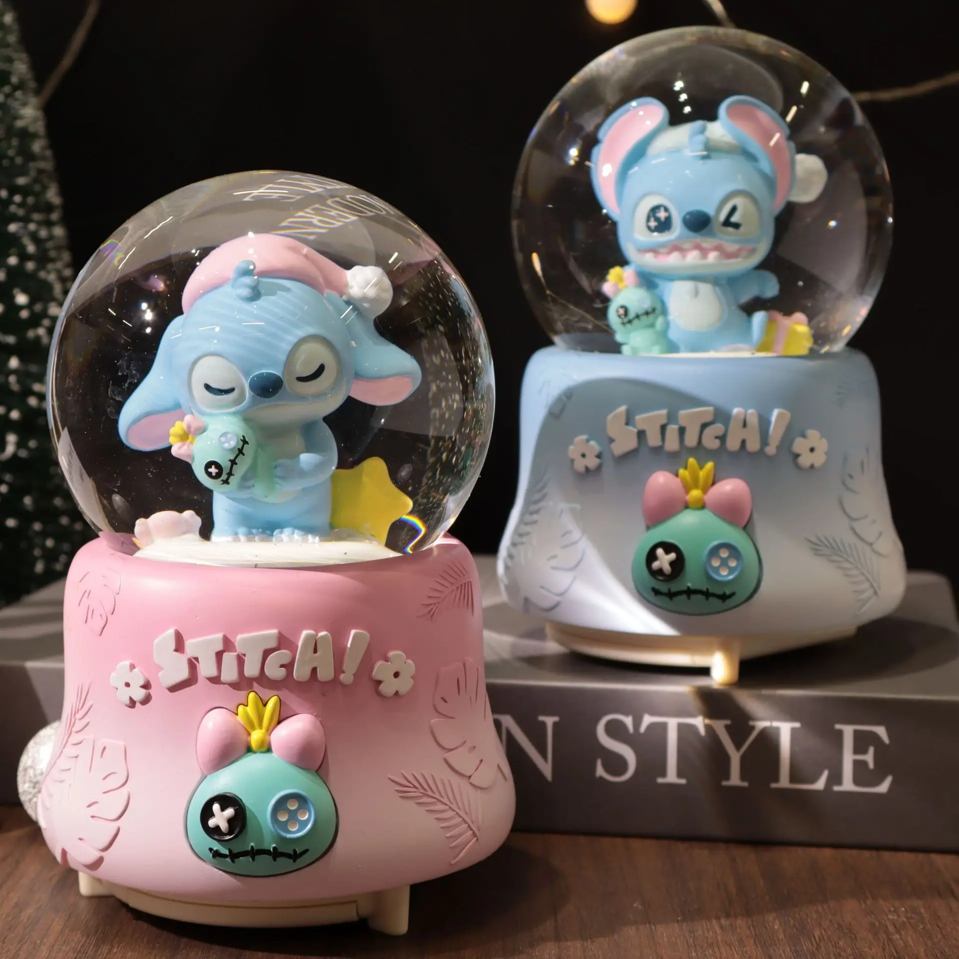 

Lilo and Stitch Disney Crystal Ball Kawaii Cartoon Anime Accessories Music Box Men's and Women's Bedhead Lighting Ornament Gift