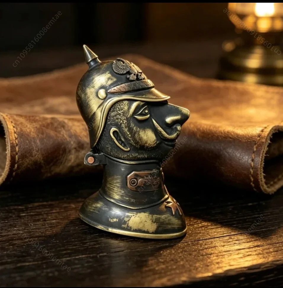 2026 New German Emperor shaped brass fuel lighter, classic retro brass lighter, lighter collection, men's gift