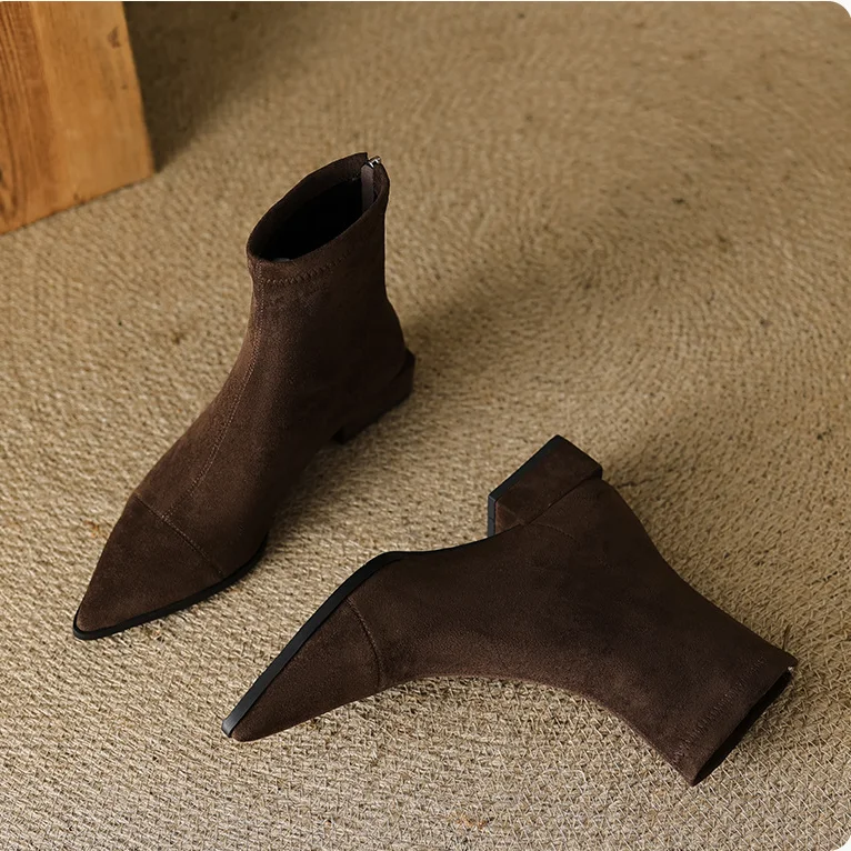 حجم كبير 43 المرأة حذاء من الجلد الخريف والشتاء موضة خمر أشار تو أفخم الدافئة منخفضة الكعب أحذية بوت قصيرة بوتاس موهير