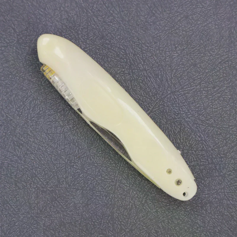 

Компактная одноразовая зубная щетка – складная конструкция с гигиеническим колпачком для активного отдыха и деловых поездок