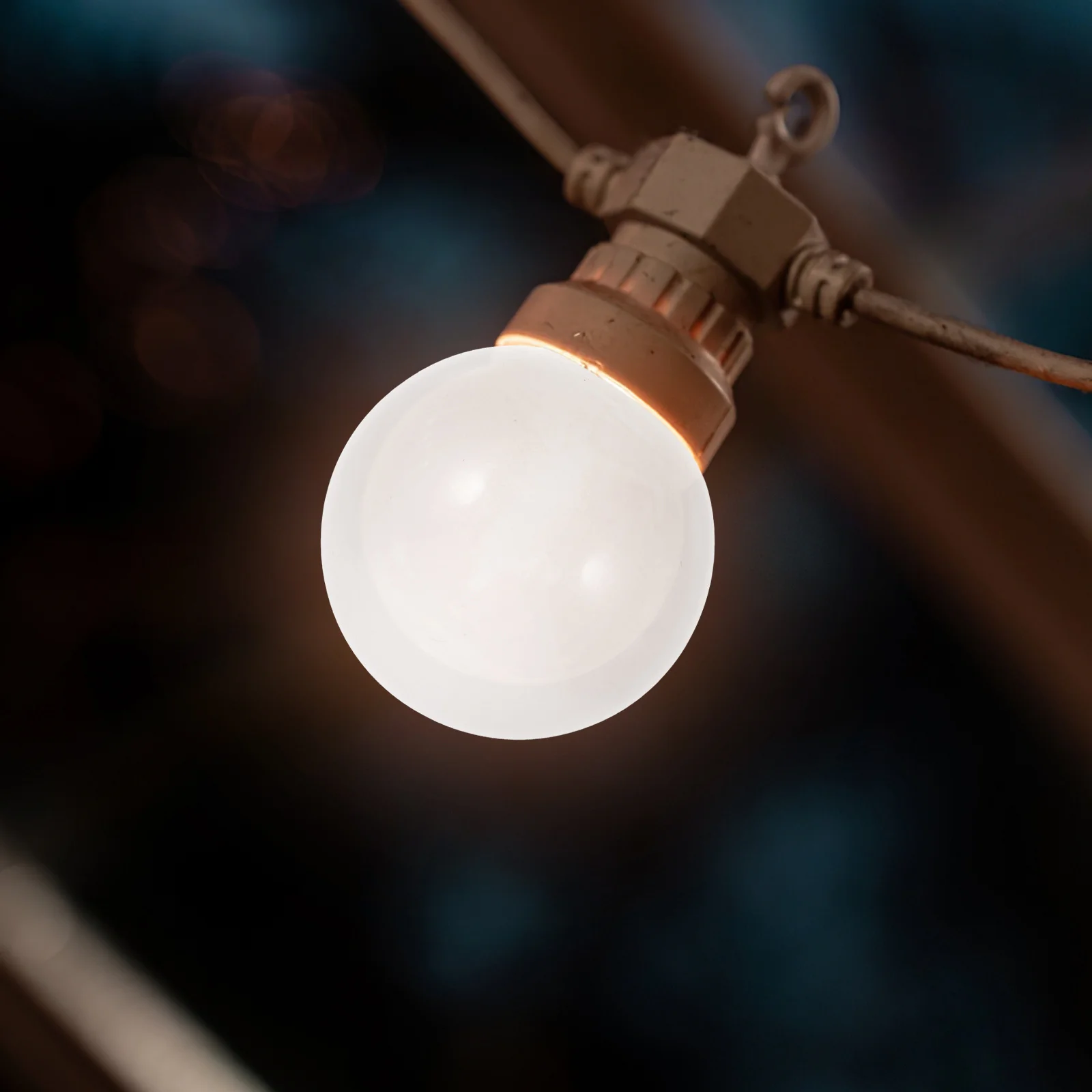 

6Pcs LED Light Diffuser Globe Anti Fog White Spherical Cover Round Bulb Lampshade for Smooth Light Distribution