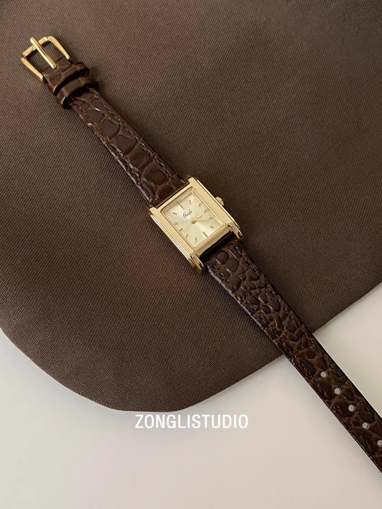 

Women Quartz Watch Luxury Rectangle Square Clock Vintage Roman Numerals Vintage Brown Leather Orologio Reloj Ladies Wristwatch