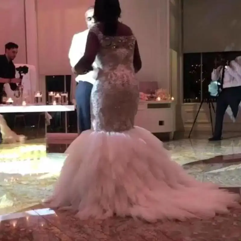 Gaun pengantin duyung Afrika Vestidos De Noiva gaun pengantin dengan manik-manik manik-manik kristal Court Train Backless 2023