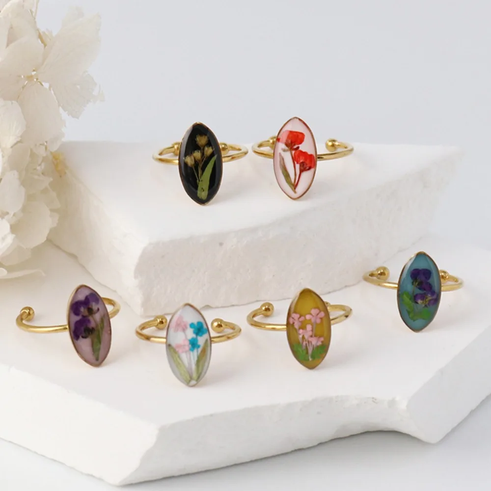 Retro Charm Oval Stainless Steel Floral Creative Handmade Glue-Dipping Dried Flowers Adjustable Ring For Women Boho Jewelry