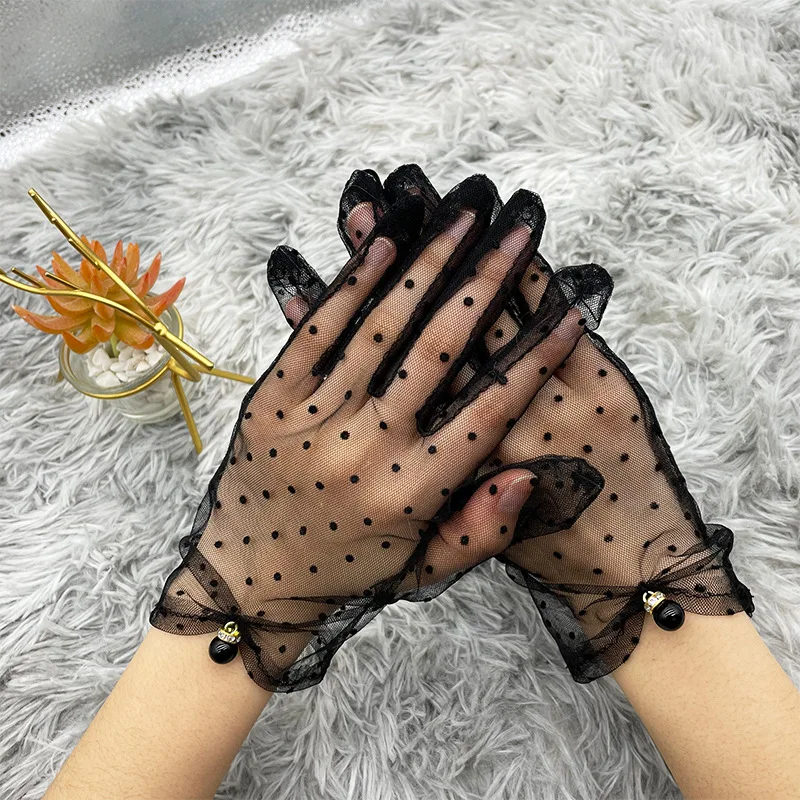 Damen Spitze Voll finger Braut handschuhe für Hochzeit kurze schwarze Tüll Braut handschuhe dehnbare Lotus blatt Sheers Vestidos de Novia