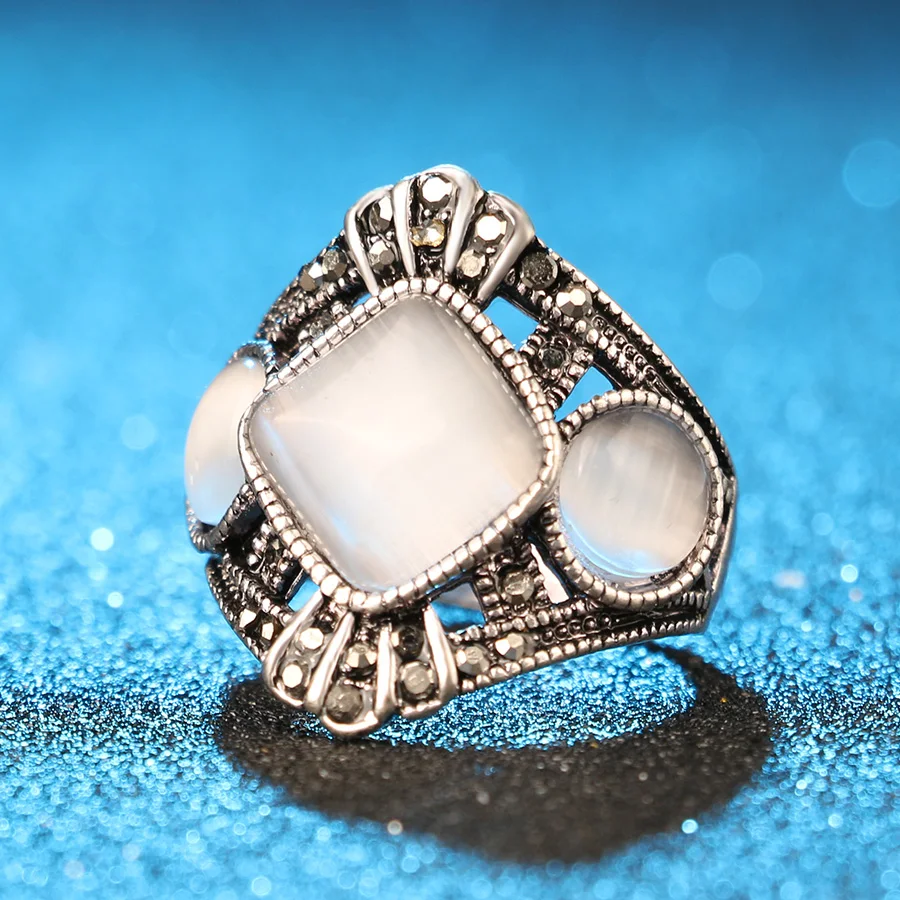 Wbmqda Hot Vintage Tibetan Silver Geometric White Opal Ring For Women Steampunk Creative Design Classic Fashion Antique Jewelry