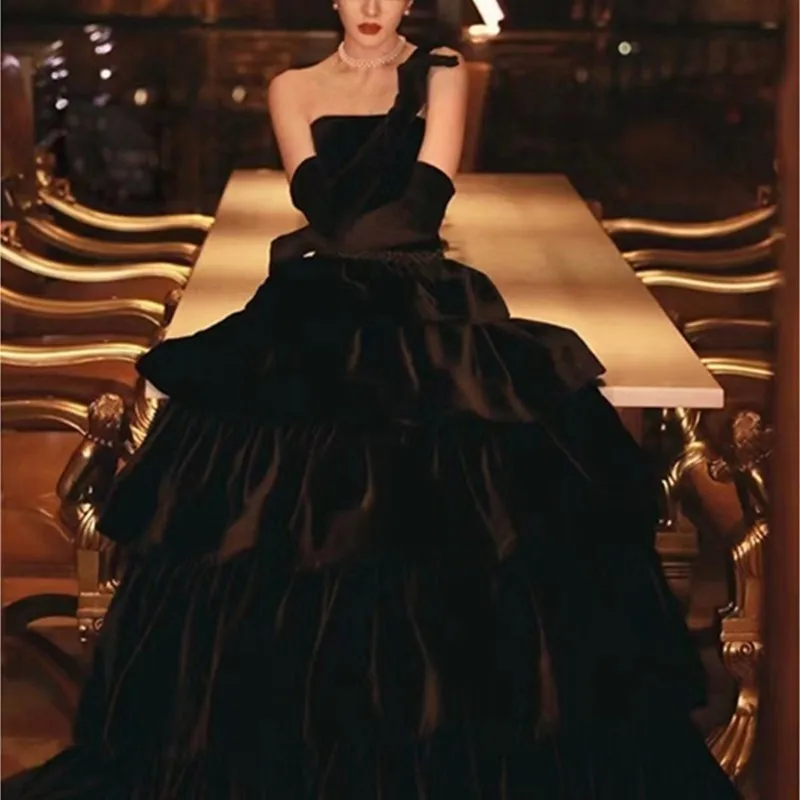 Black Hepburn Style Strapless Dress Banquet Temperament