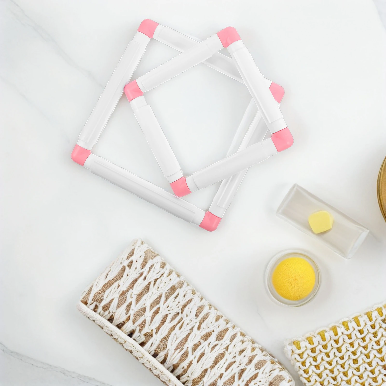 

2pcs Plastic Cross-stitch Hoops Square Embroidery Frame Clip Design Lightweight Durable Craft Tool Quilting Tools Stable