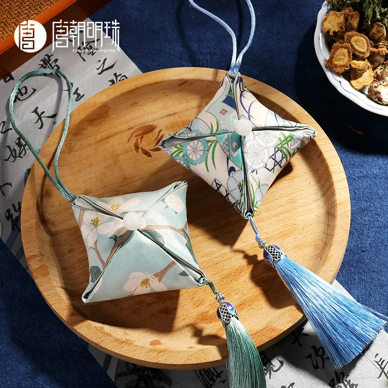 Chinese style sachet wholesale Yushou DIY sachet epidemic prevention Dragon Boat Festival gifts tassel sachet homemade gift Suzh