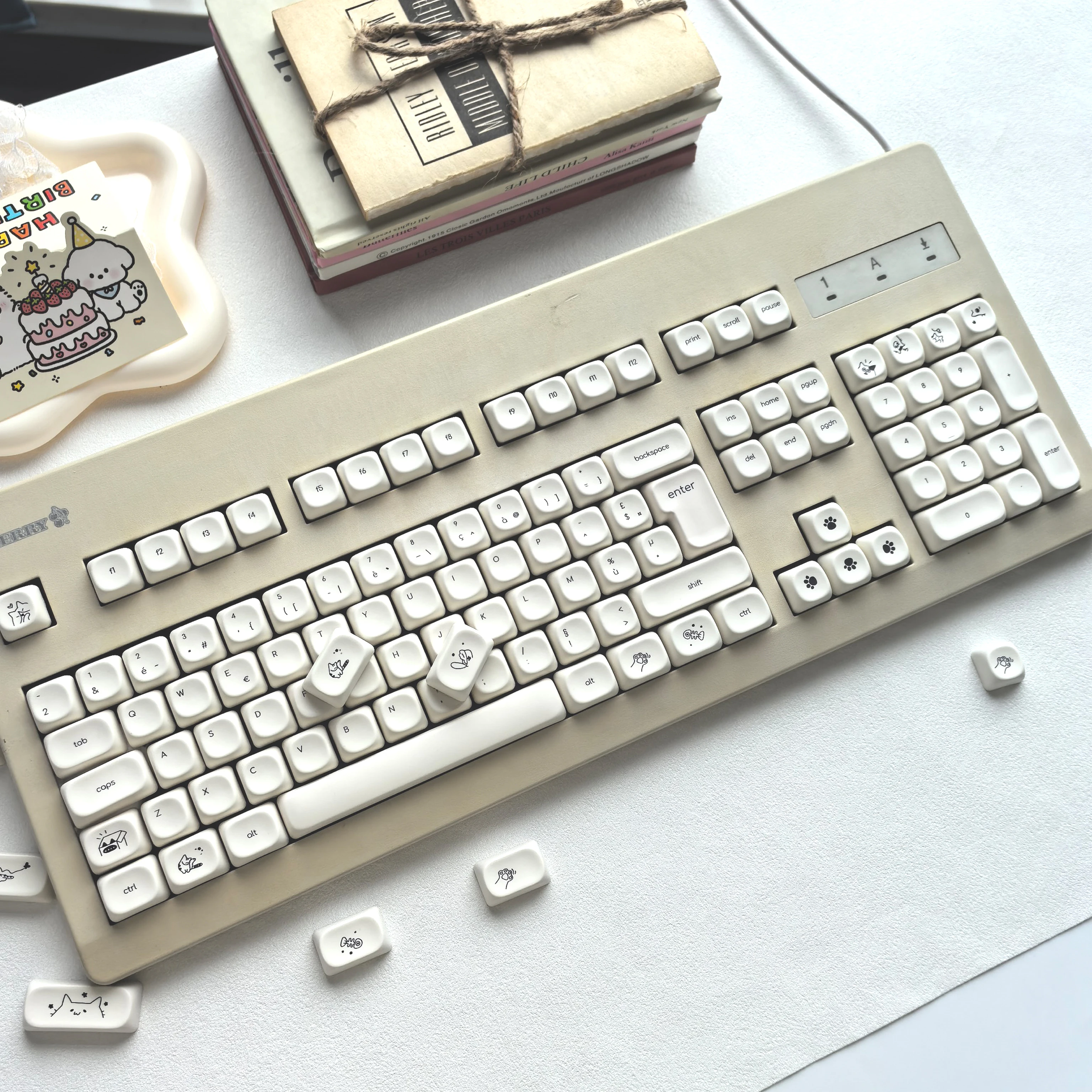 MAIMOOO Azerty Layout Keycaps Cute White Cat Minimalist Customized Ajazz Keyboard French Russian Keycaps Moa Pbt Material