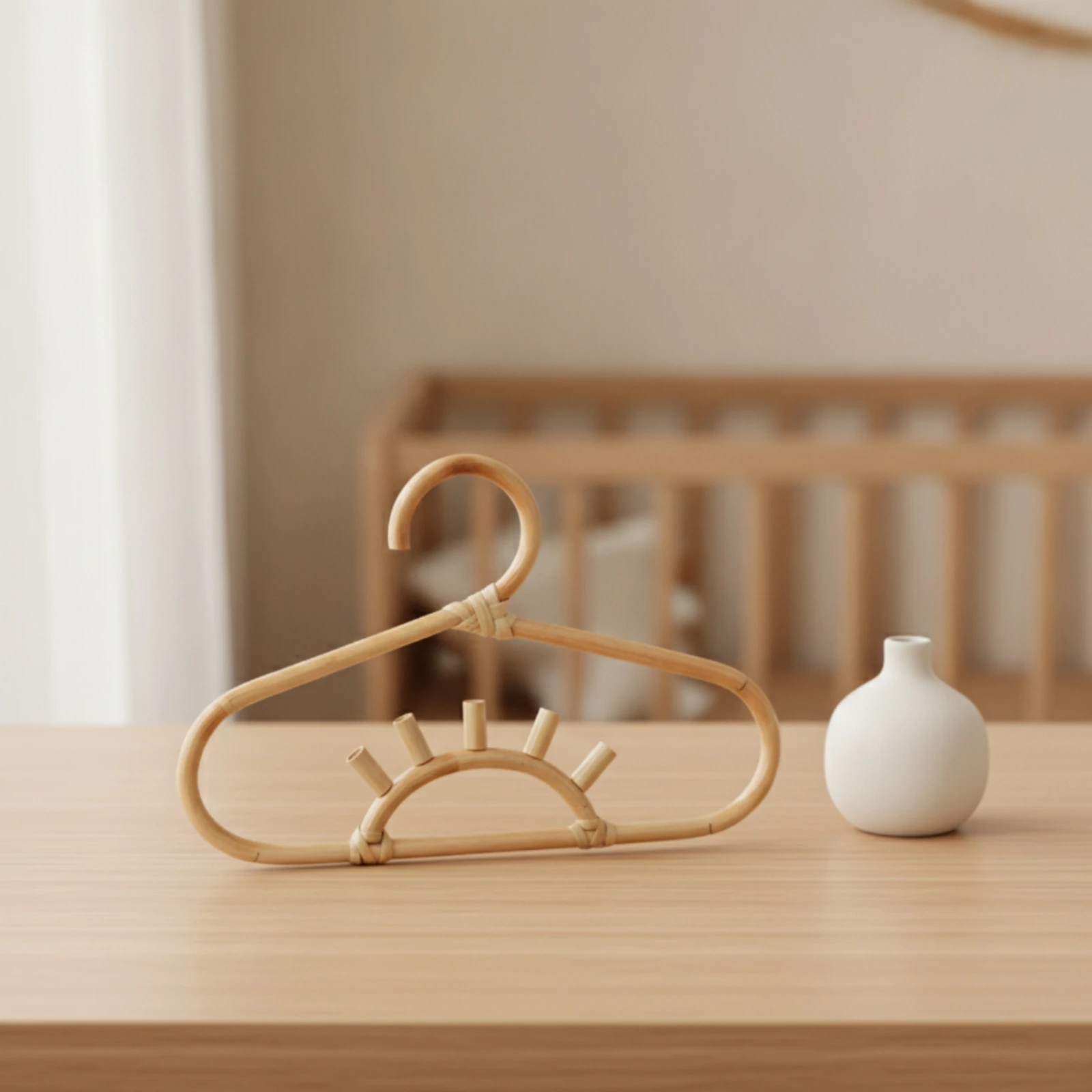 Wieszak na ubrania z rattanu,  – Baby Nursery Hangers recenzja i cena