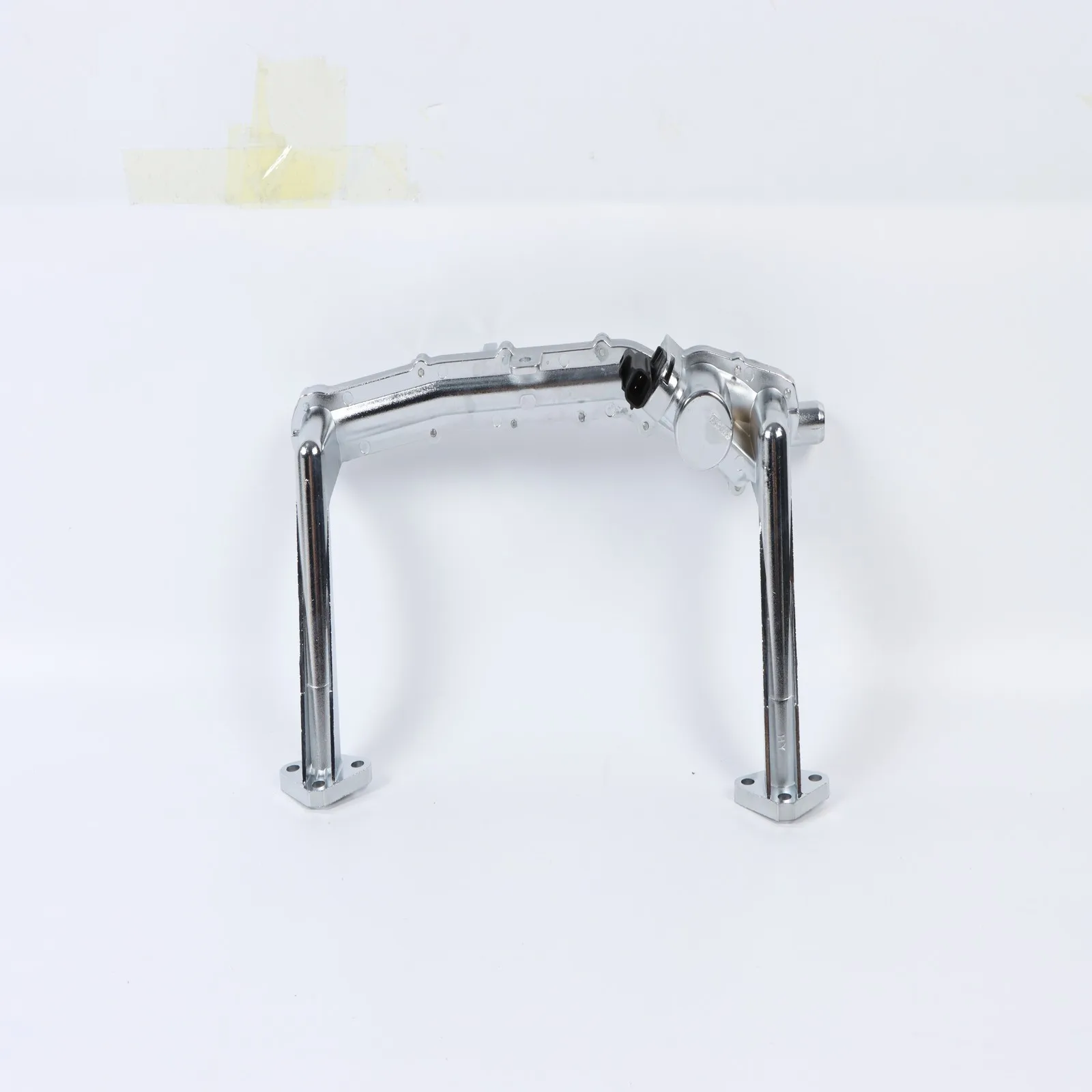 

1PC Rear Coolant Heater Pipe LR109401 FOR Land Rover LR4 2014-2016