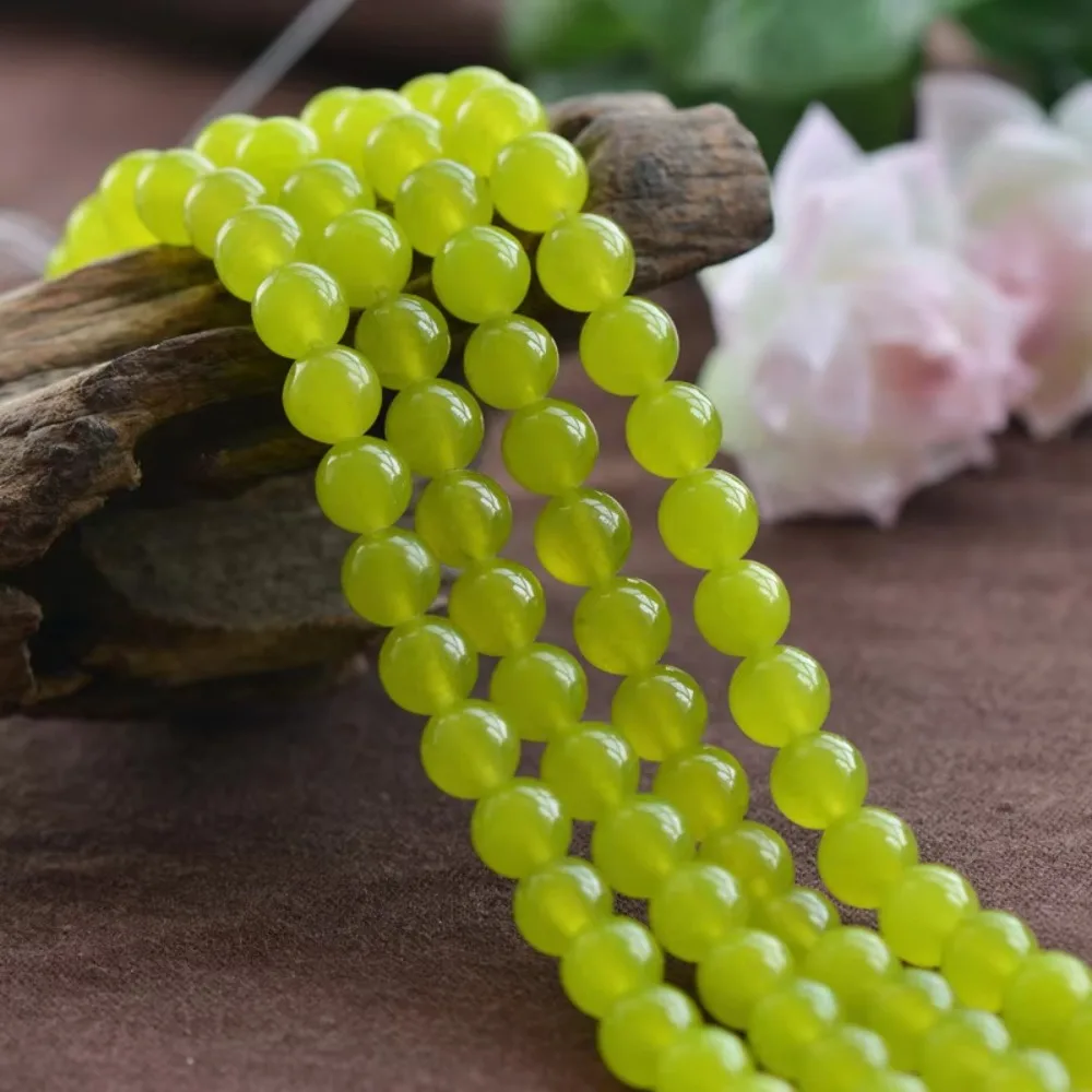 خرز اليشم الأخضر اللامع الطبيعي من الدرجة الأولى 4 مم - 10 مم مصقول بشكل سلس مستدير 15 بوصة