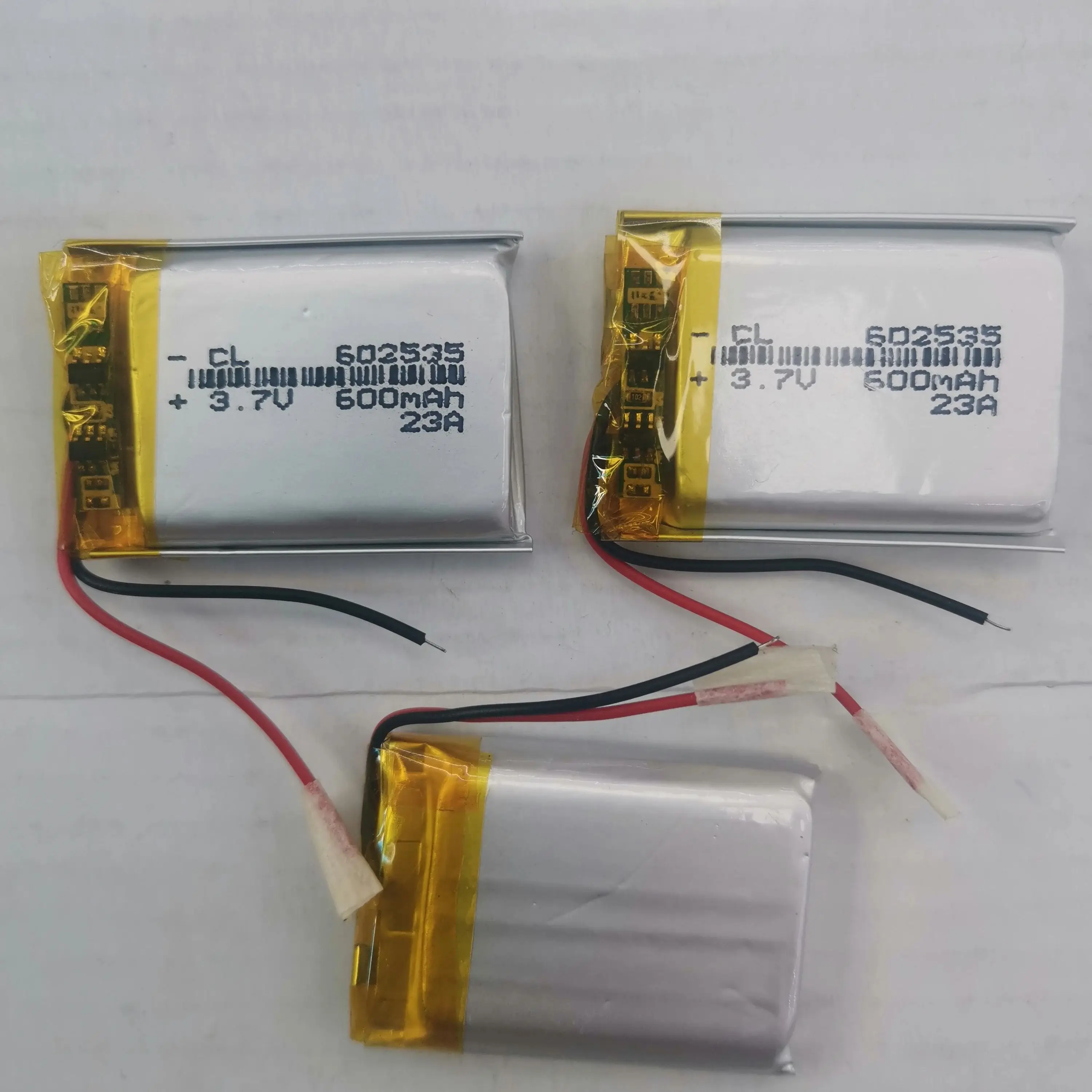 3.7V 2 wires 602535 062535P 600mah lithium battery with protection board , used for bluetooth MP4 1pcs/lot