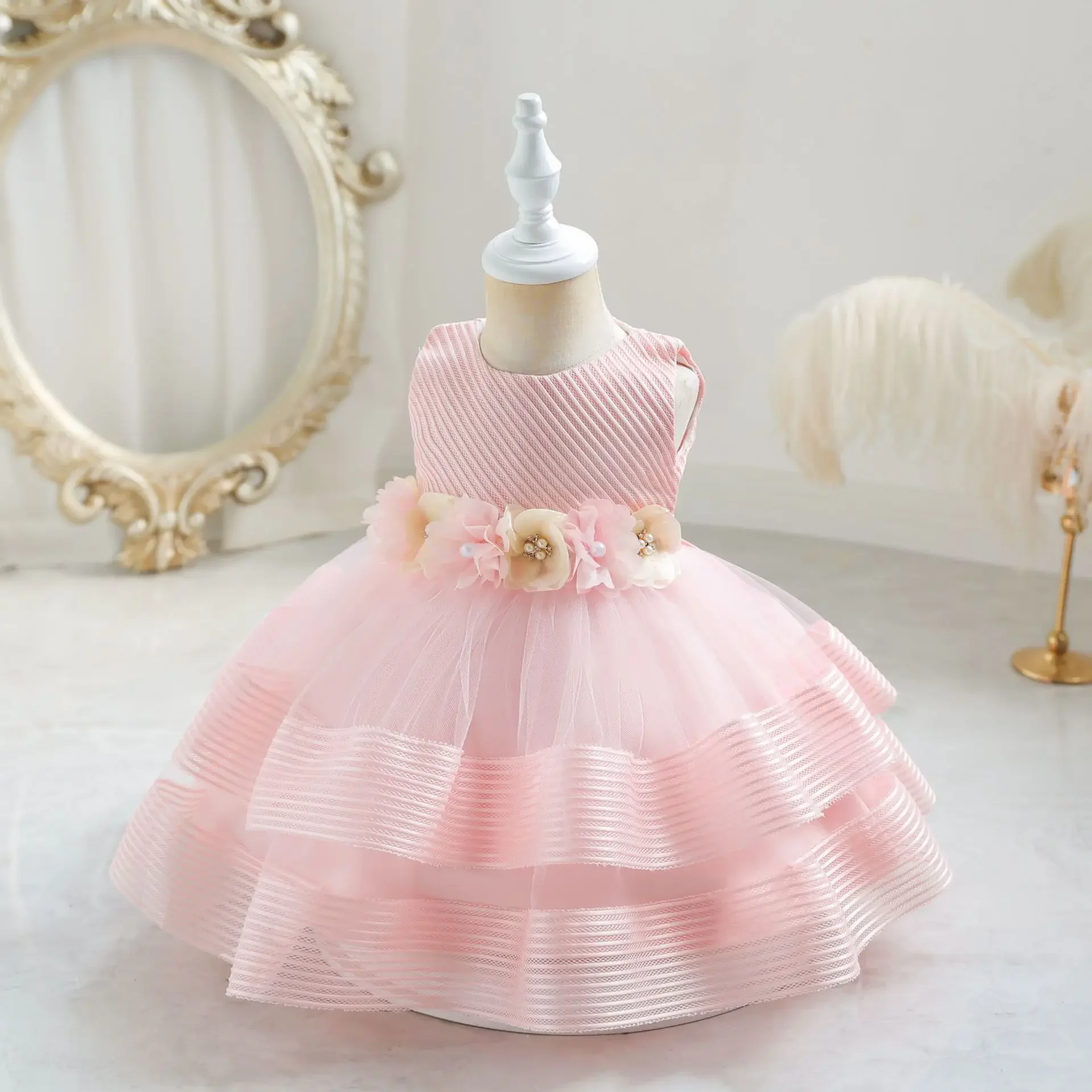 Robe de princesse en maille avec nœud papillon pour fille, robes de soirée pour bébé, frocs rayés blancs pour tout-petits, fleur pour enfant, 0 à 24 mois