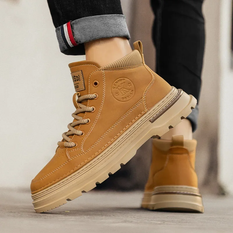 2026 New Men's British Style Soft Leather Thick Soled Boots High Street Men's Autumn and Winter Retro Tooling Boots Men's Boots