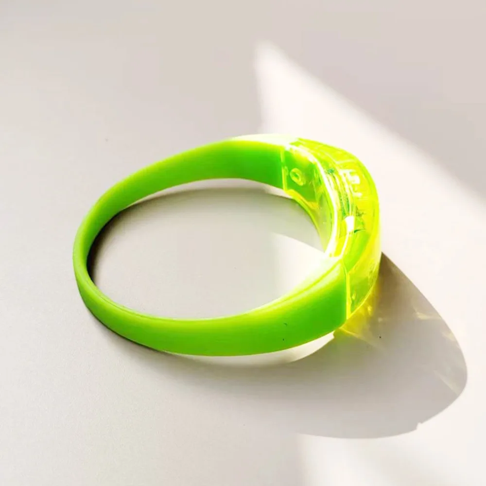 2pcs Multi Colored LED Glow Bracelet Sound Activated Flashing Light Sound Activated bangle Light Up Wristband Sports Wristband