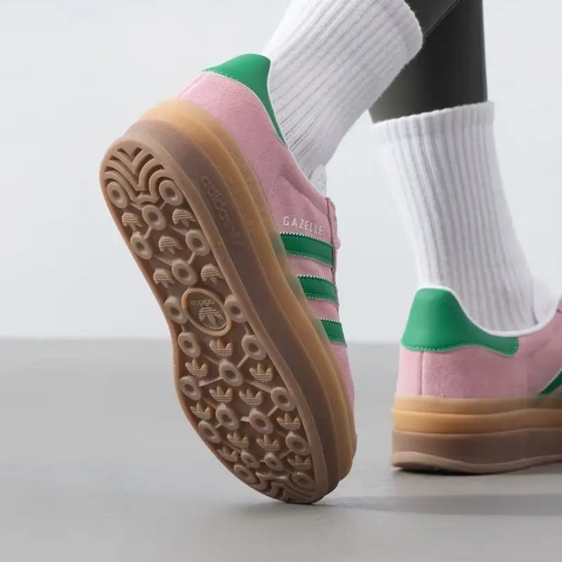حذاء رياضي نسائي من adidas Originals GAZELLE BOLD بسيط ومتعدد الاستخدامات ومتينIE0420