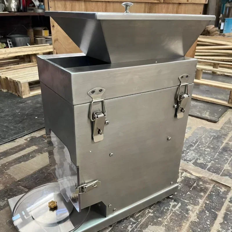 Stainless steel Japanese-style sushi rice ball machine, automatic commercial rice ball machine, hand-held sushi machine