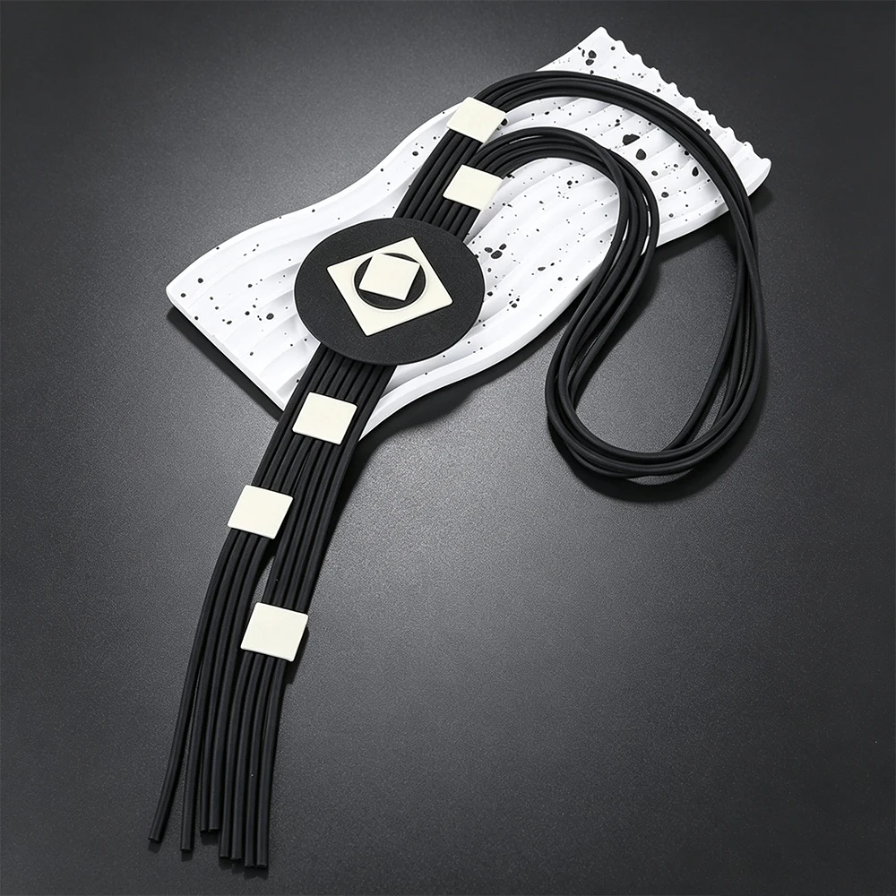 UKEBAY Damen-Halskette mit geometrischem Anhänger, Gummi-Halskette, lange Statement-Quaste, Boho-Schmuck, schwarz, modisches Geschenk, Halskette für den täglichen Gebrauch – Detail 4
