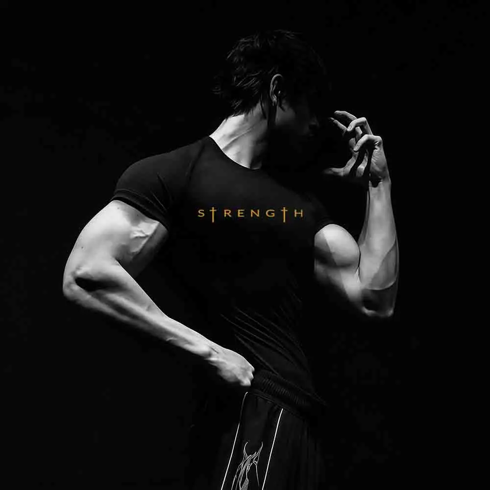 Men's Sports Quick Drying T-Shirt With Print Of The Word Strength Stretchy And Breathable Suitable For Fitness And Casual Wear