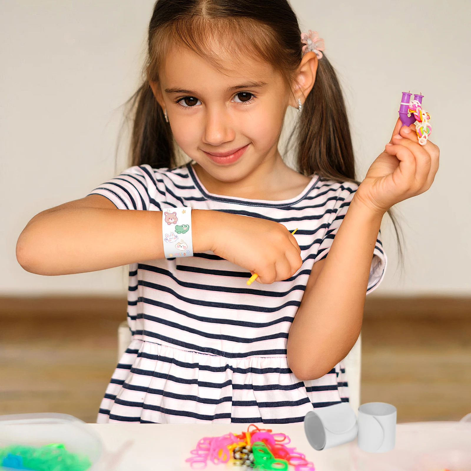 

60 Pcs Graffiti Snap Circle Blank Snapbands Double Sided Teen Party Favors Pvc Bulk Slap Bracelets