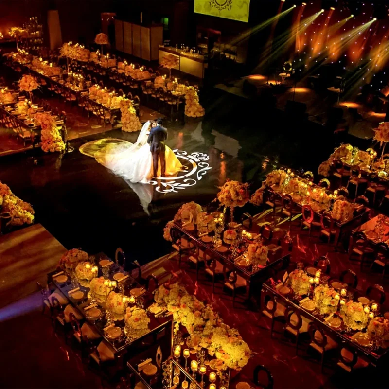 custom.2026 Modern Style Tempered Glass Top Event Banquet Table Stainless Steel Luxury Wedding Table