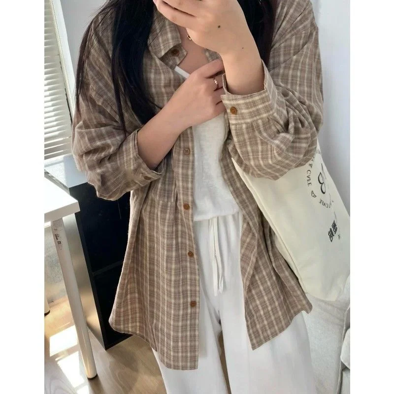 Spring and Autumn Women's New Spliced POLO Collar Button Plaid Versatile Layered Shirt with Casual Long-sleeved Top