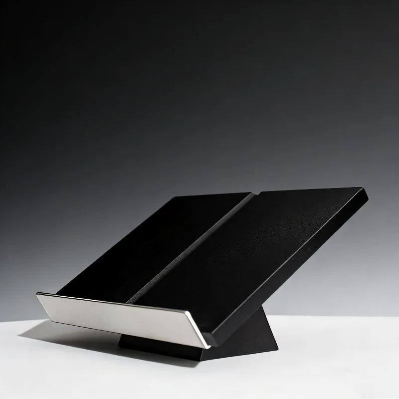 Minimalist metal solid wood bookshelf Magazine shelf Study hotel room ornament