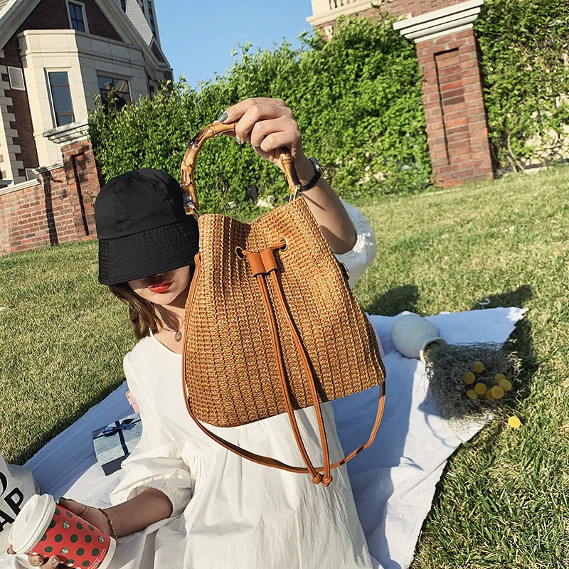 2024 New Handheld Grass Woven Bag Summer Leisure Versatile Fashion One Shoulder Crossbody Bag Bamboo Joint Bucket Bag Women