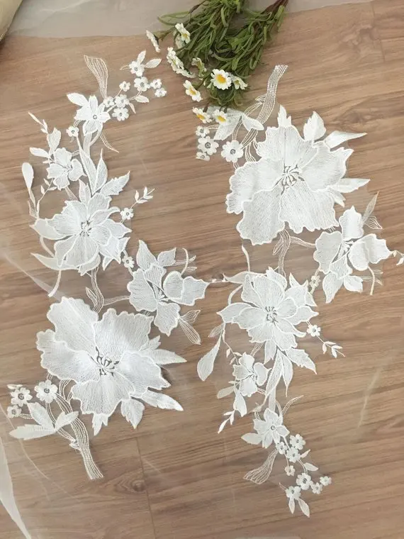 

Flowers Lace Off-White Botanical Embroidery Lace Pair of Flowers Applique Medallions For Wedding Dress Accessories