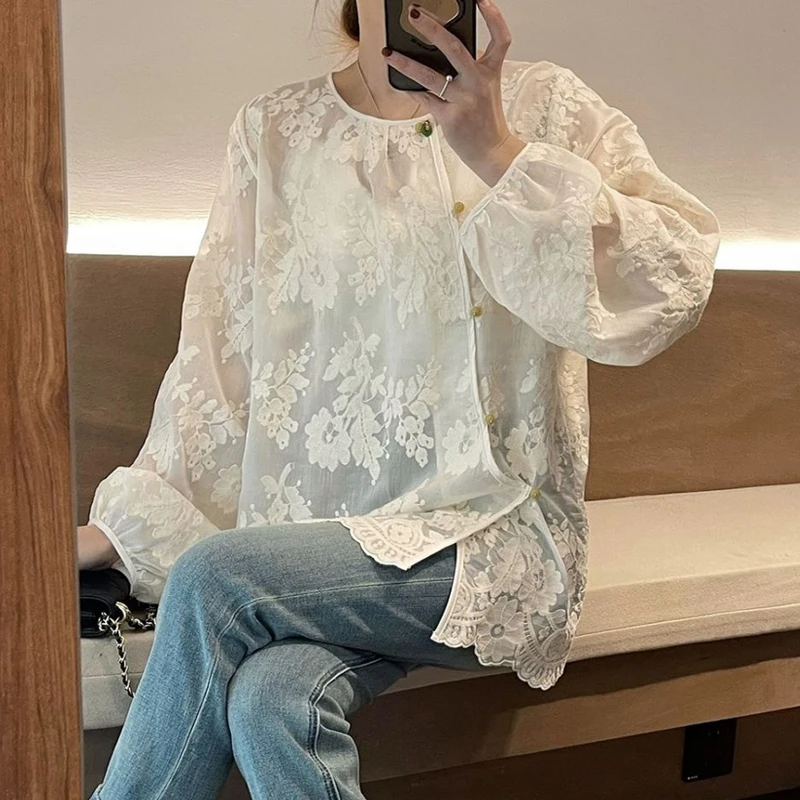 Women\'s Chinese Style Vintage Lace Embroidery Sunscreen Blouse White Beaded Chic Long Sleeve Shirt Female Casual Loose Thin Tops