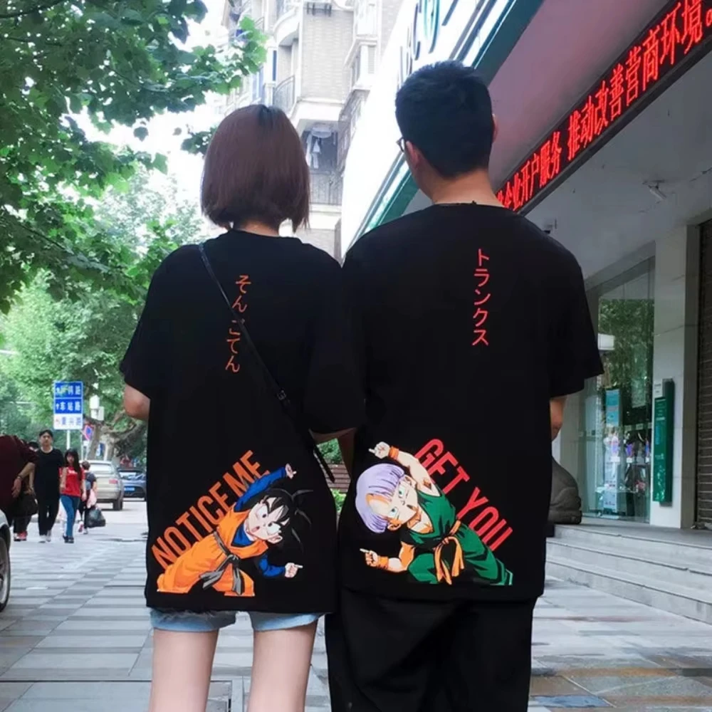 Conjunto de Camisetas Dragon Ball 2026 Verano Negro Blanco Algodón Anime Goku Trunks Notice Me Get You Streetwear Japonés para Parejas