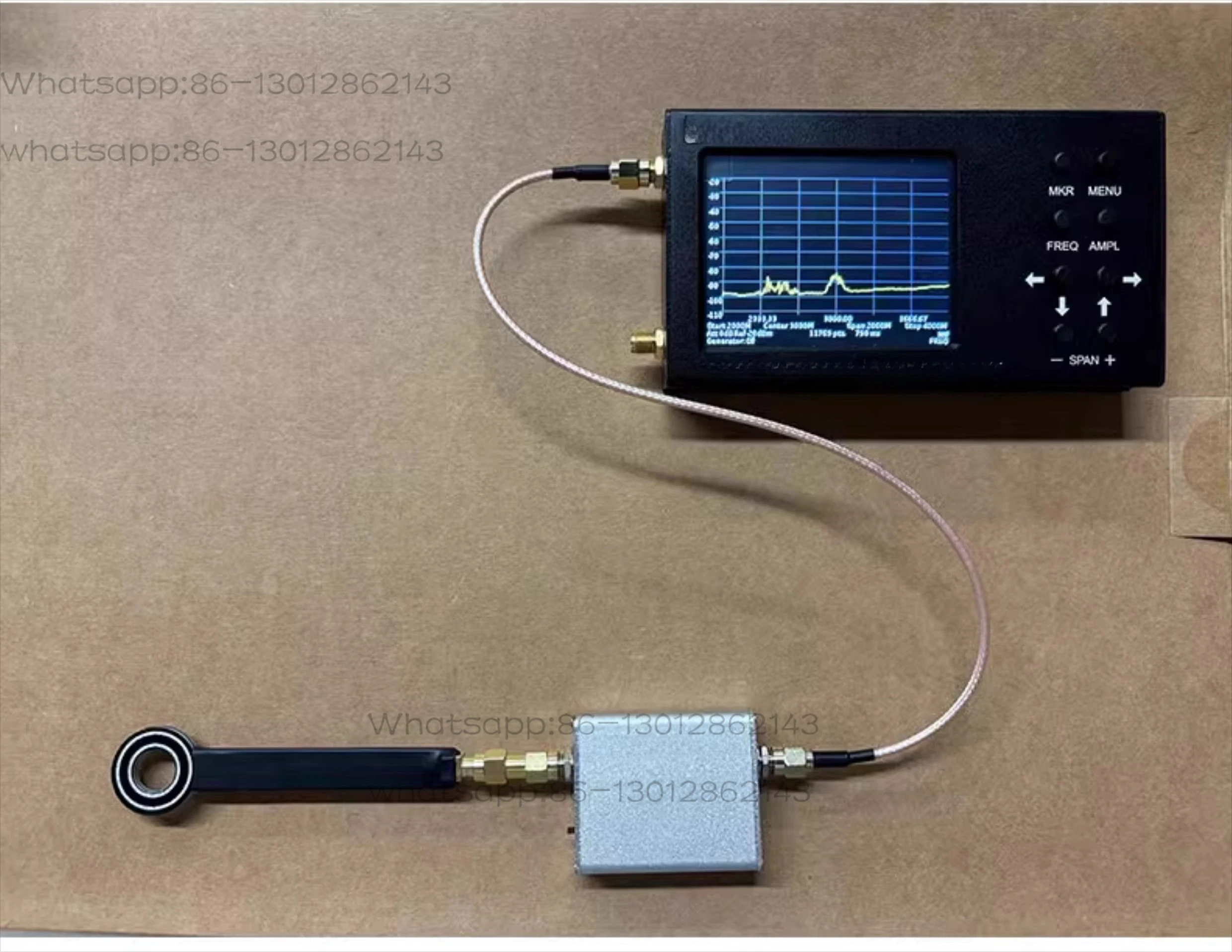 1PCS   NEW   Professional receiver (including spectrum meter + signal generator)