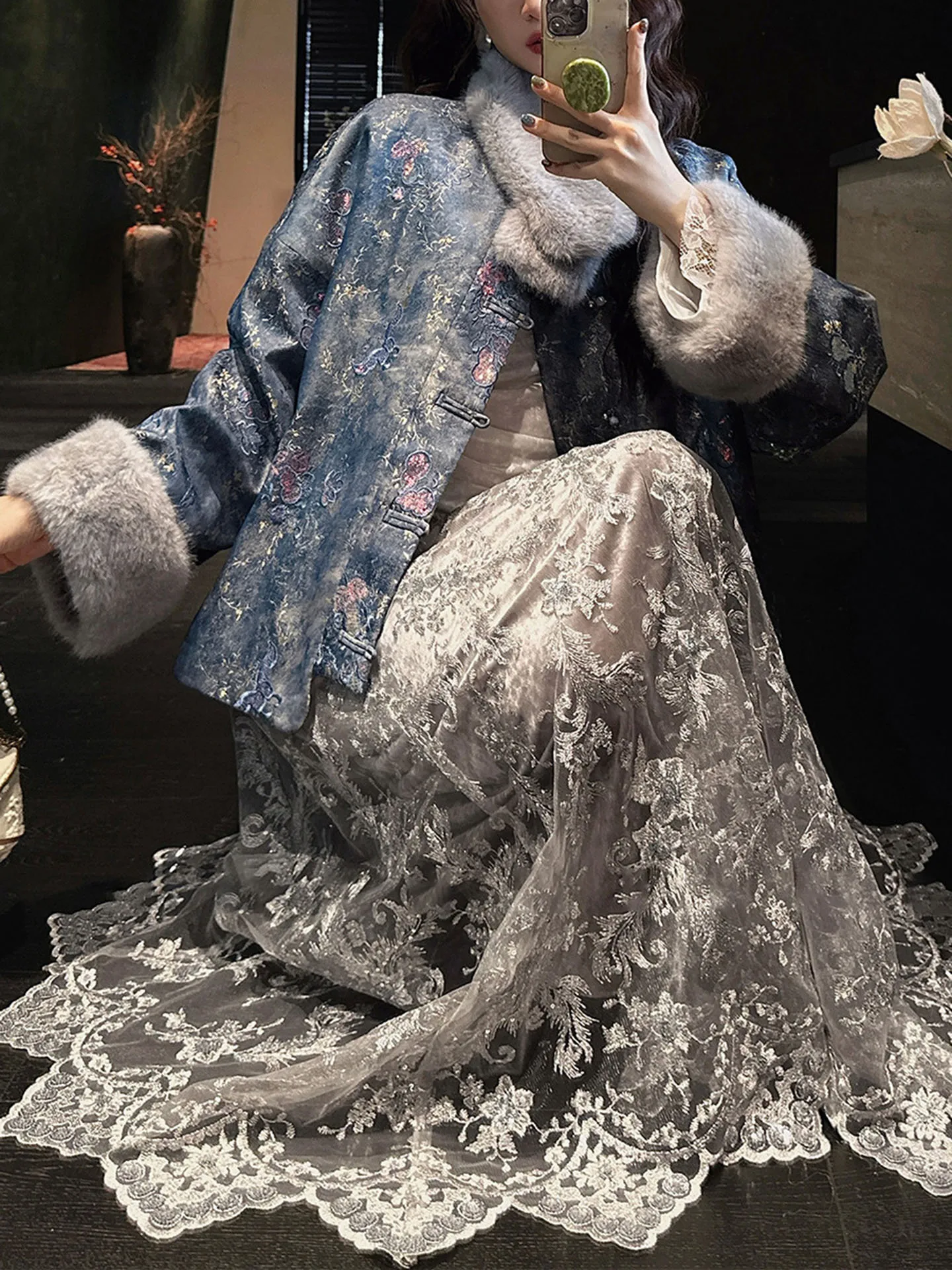 

New Chinese Style Embroidered Cotton Jacket Thickened Fur Collar Year-End Greetings Women's Outerwear Traditional Winter Top