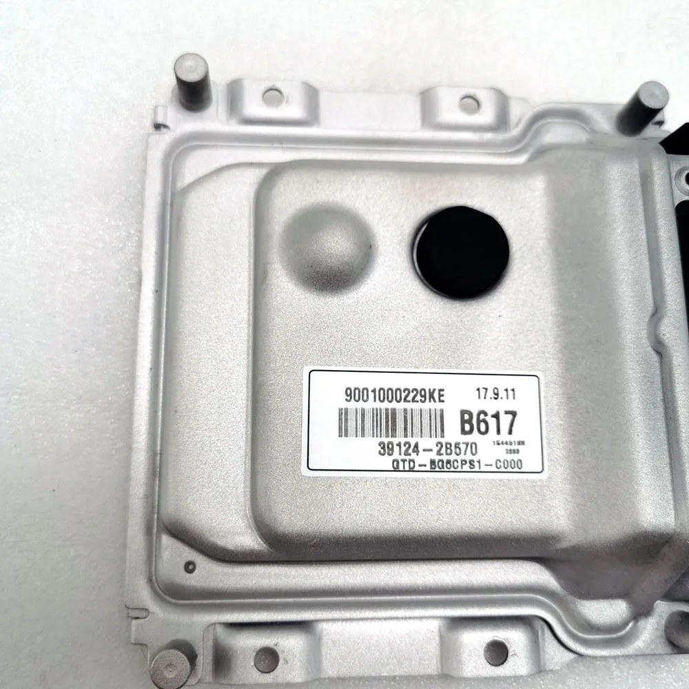 高品質 新品 39124-2B570 B617 車両エンジン制御モジュール ECU ME17.9.11 ヒュンダイ エラントラ用