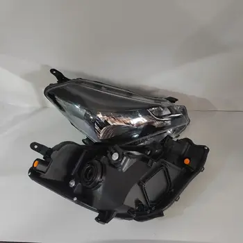 Pro světlomety Toyota VITZ KSP130 2015, pár světlometů 10 nejlepší prodej Světlomety Toyoty Vitz - №1