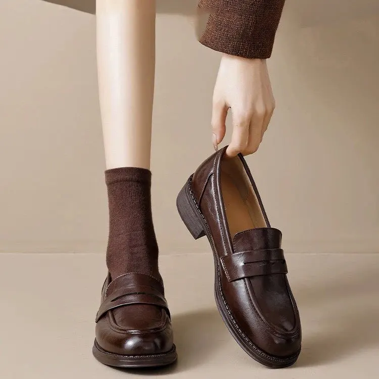 British Style Women's Leather Loafers Black Flats Spring Commute Work Shoes Comfortable round Toe Low Heel Fashion Footwear