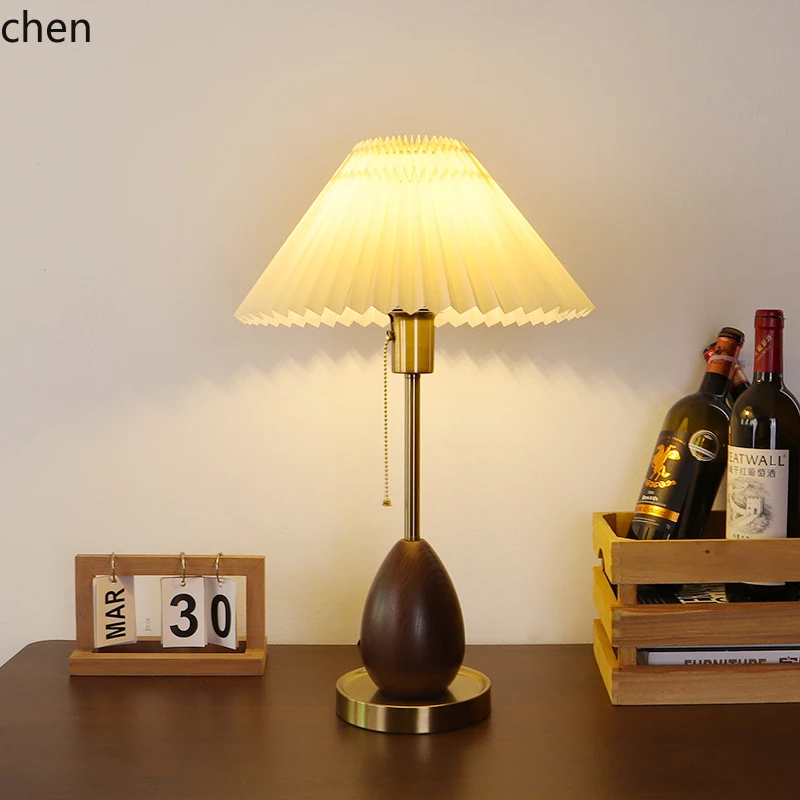 YFY  Style Decorative Atmosphere Table Lamp Sofa Edge Bedside Decorations Pleated Fabric Table Lamp