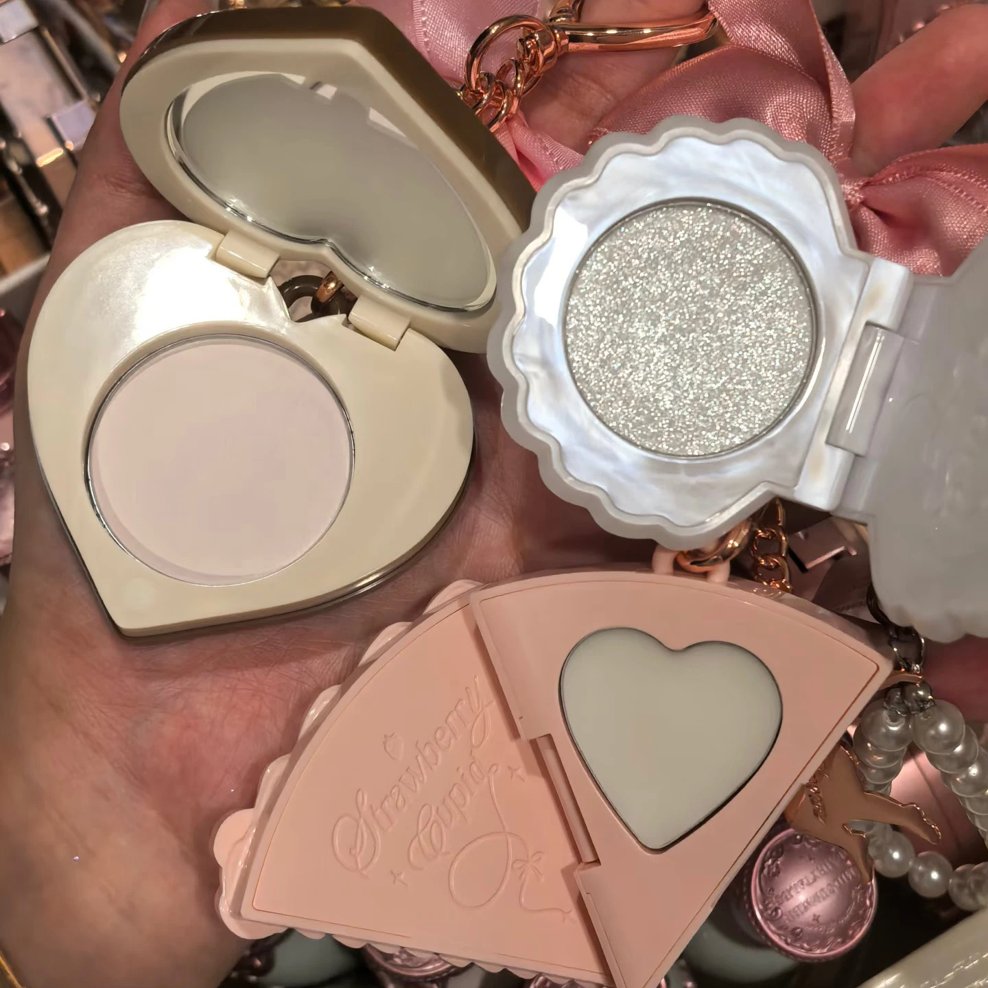 Thumbnail 3 - #25 Highest Rated Face Powderers to Buy in 2026