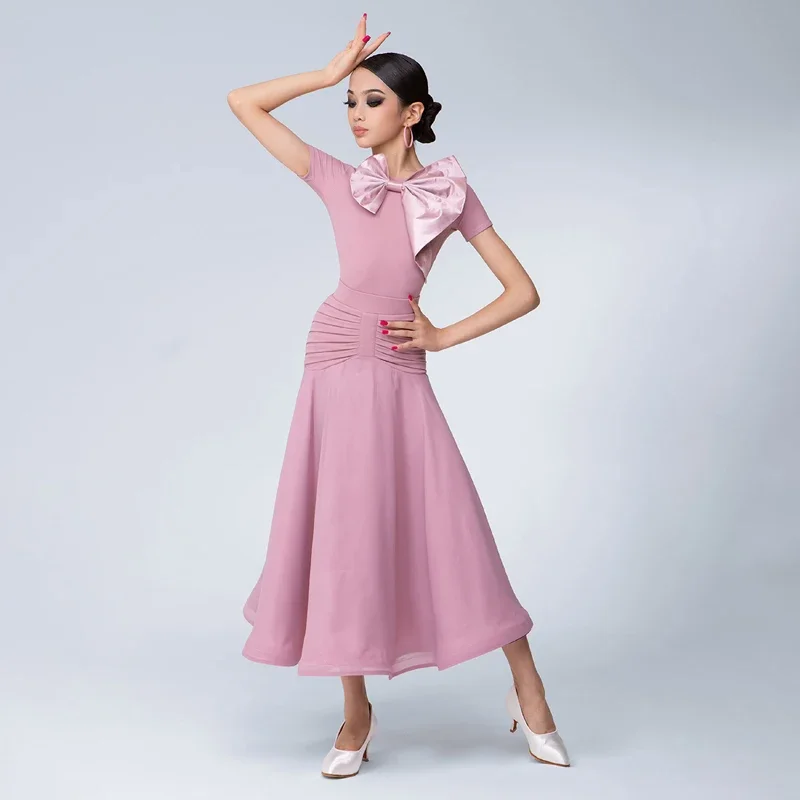 2025 الأطفال الفالس قاعة الرقص فساتين الفتيات الوردي الوطنية القياسية اللاتينية الرقص المنافسة زي المرحلة الدعاوى SL11069