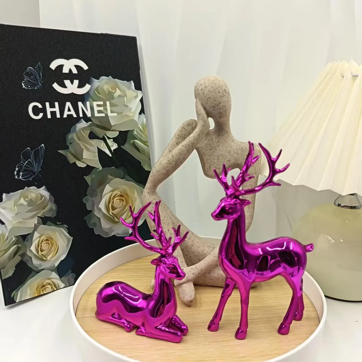 

Modern Electroplating Golden Deer Wine Cabinet Decoration for Home Living Room TV Cabinet Decorative Antelope Home Ornament