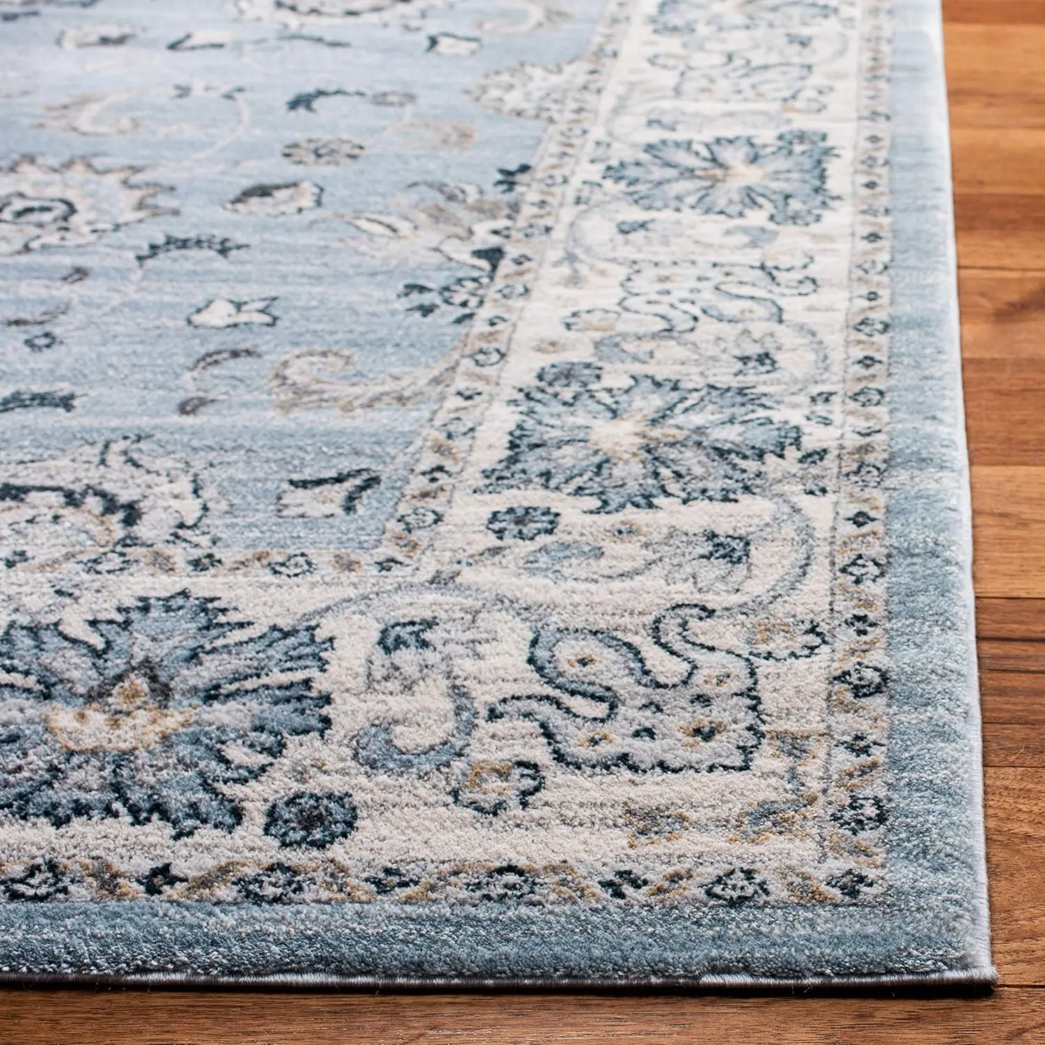 

Safavieh Isabella Collection Runner Rug - 2'2"" X 9', Light Blue & Cream, Oriental Design, Non-Shedding & Easy Care, Ideal For