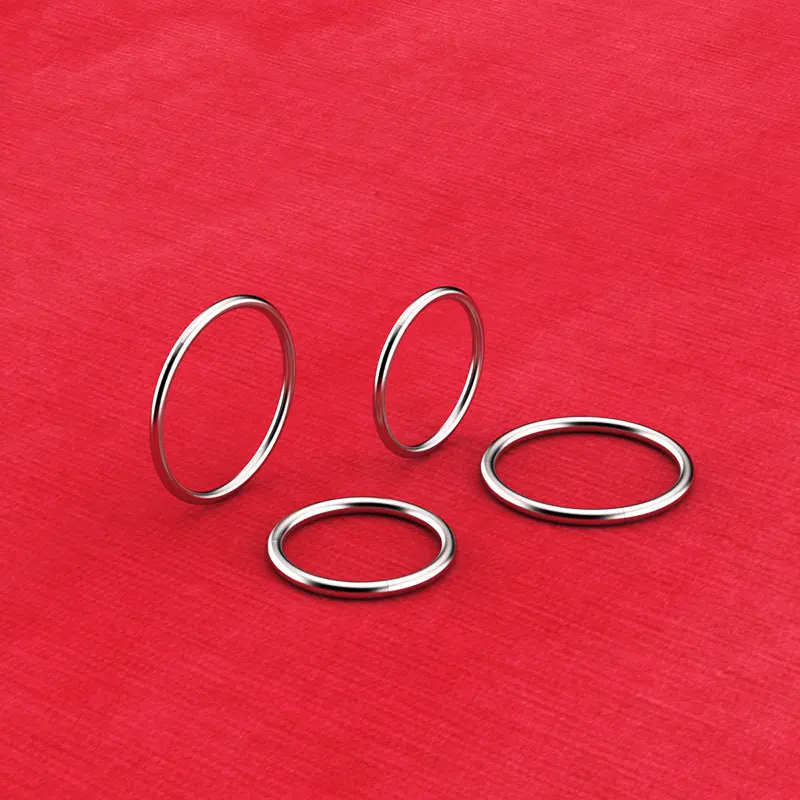 الجملة الأنف الدائري ثقب G23 ASTM F136 التيتانيوم الفرس الأذن الغضروف القرط اللولب الحاجز خواتم مجوهرات للجسم