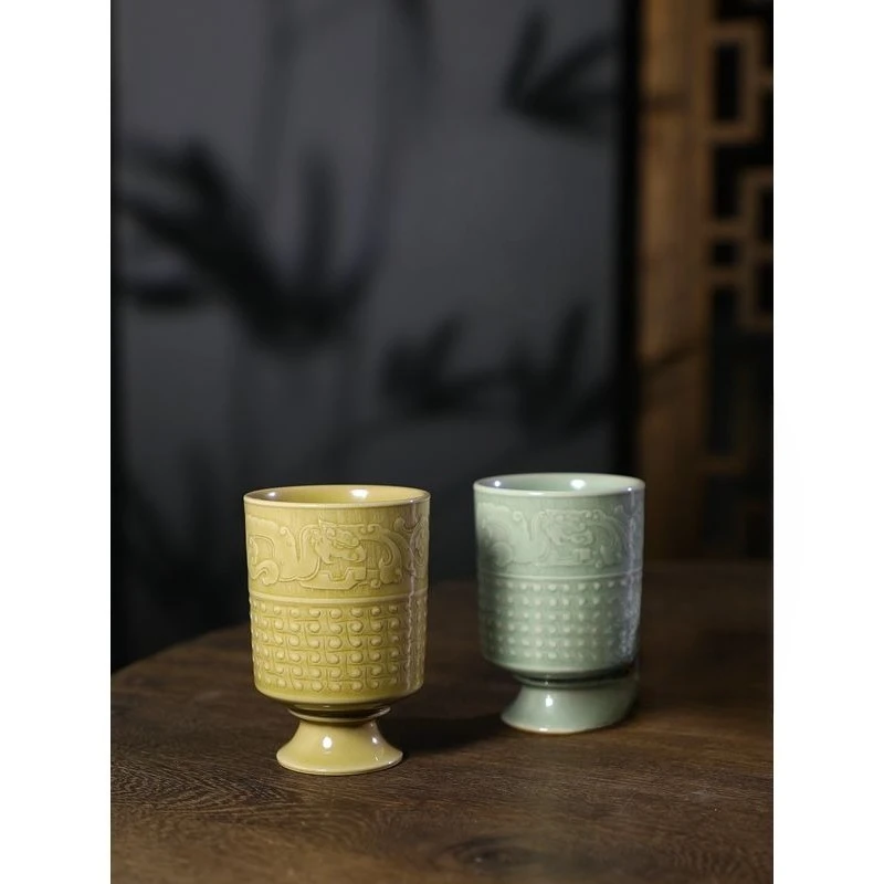 Handmade master cup, high-end Chinese engraved flower cup, yellow glaze teacup, Han Yulong cup and fragrant cup.