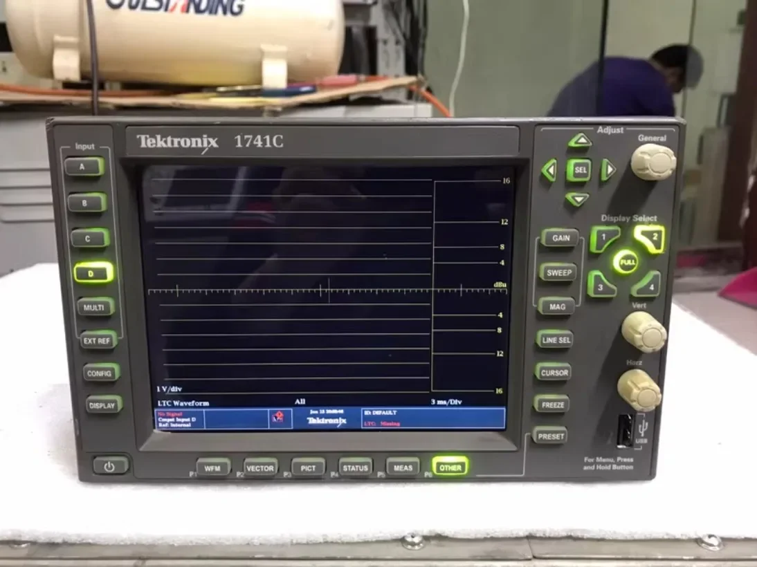 1PC Tektronix 1741C Portable Analog Oscilloscope – 100 MHz Bandwidth#Xing