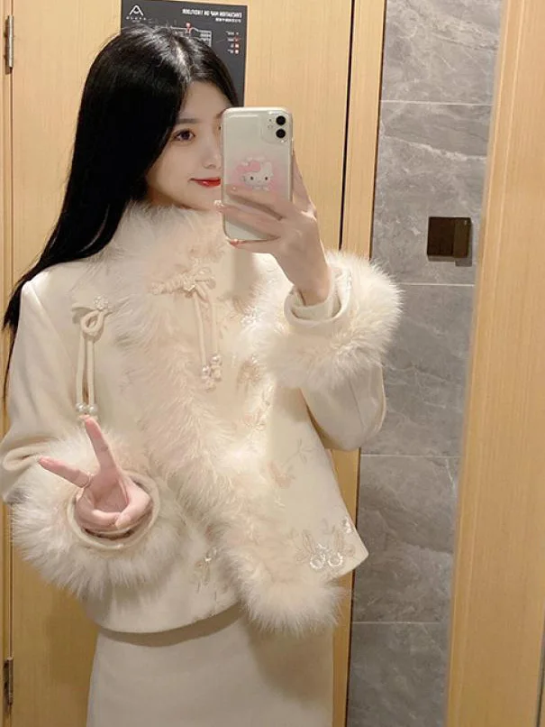 

Новый зимний модный комплект в китайском стиле: хлопковая куртка с цветочным принтом, пуховик в стиле «Маленький аромат», «Тысяча золотых» к Новому году...