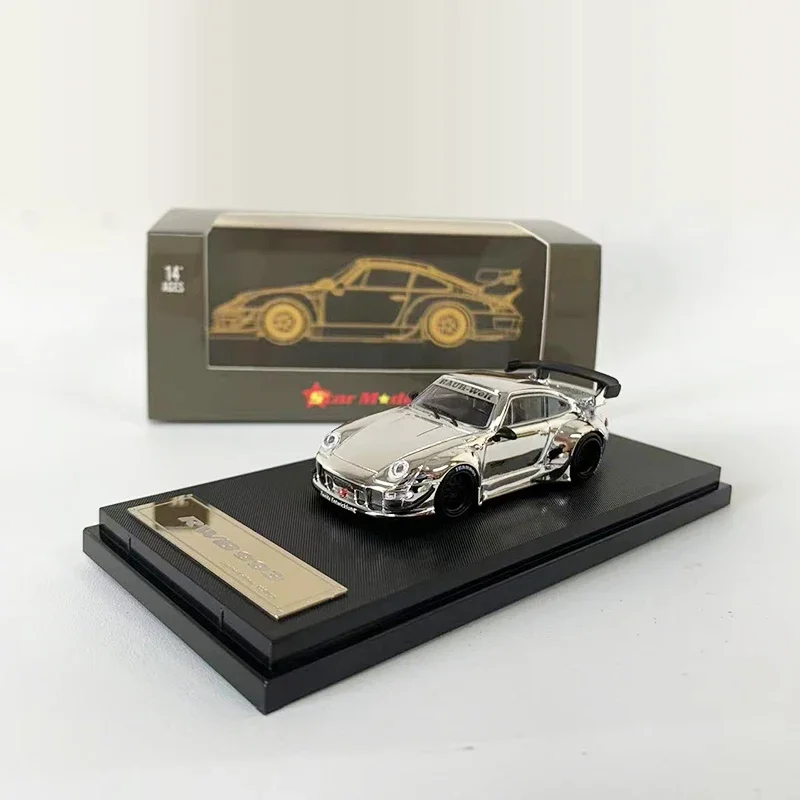 

Star 1:64 Model Car Pors RWB993 GT Wing Alloy Die-cast Vehicle Collection- Chrome Silver