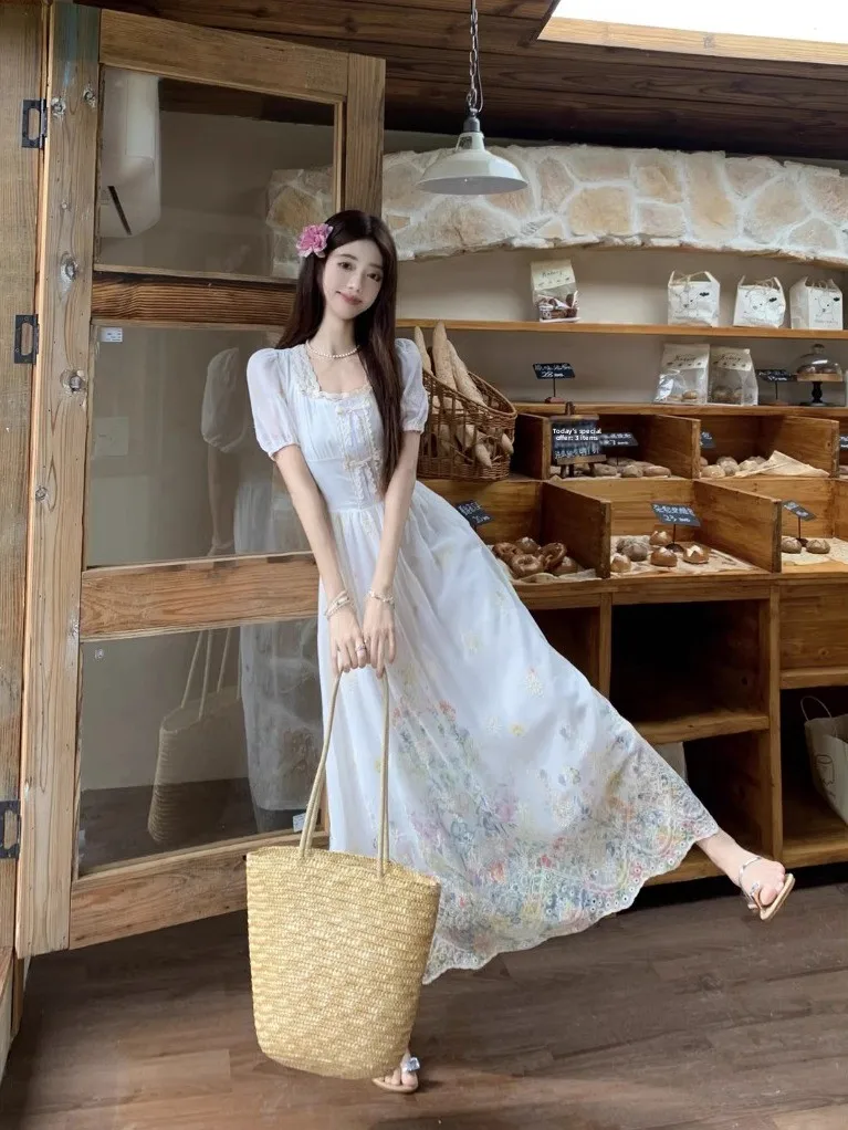 

Элегантное вышитое платье с квадратным воротником, женское, весенняя новинка, с завышенной талией, длинная юбка, изысканная отделка, для офиса, в корейском стиле